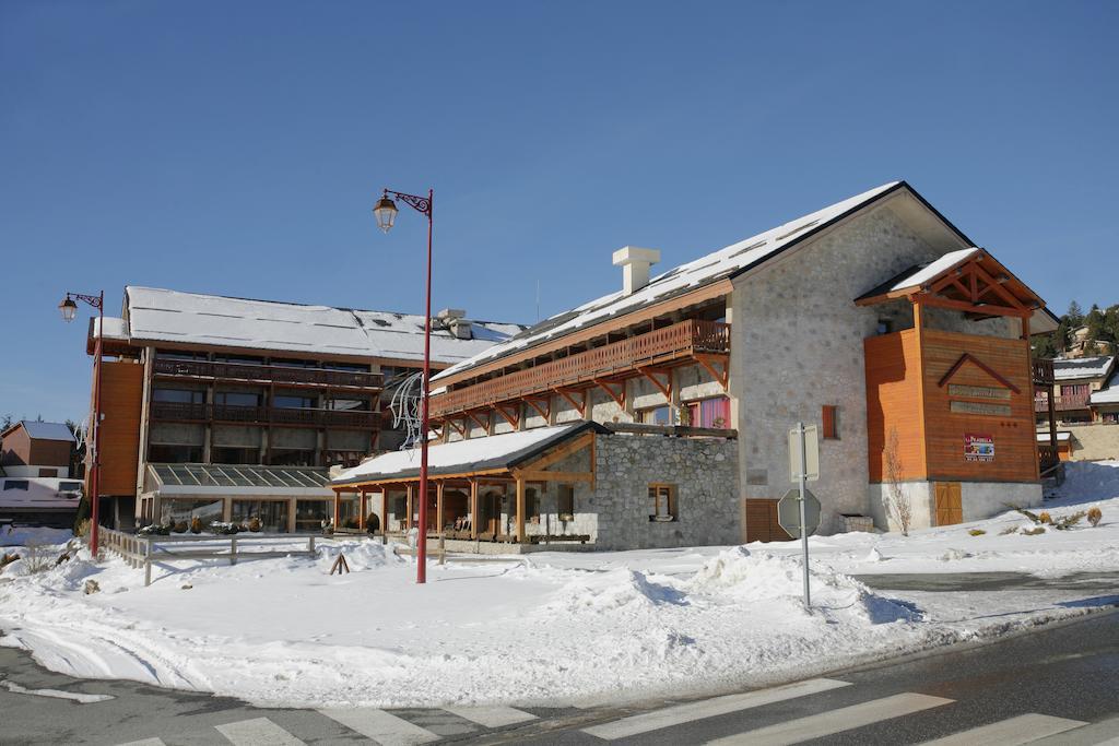 La Pradella Aparthotel Bolquere Bagian luar foto